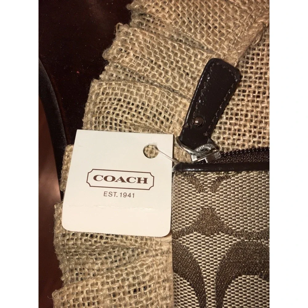 Coach signature reader